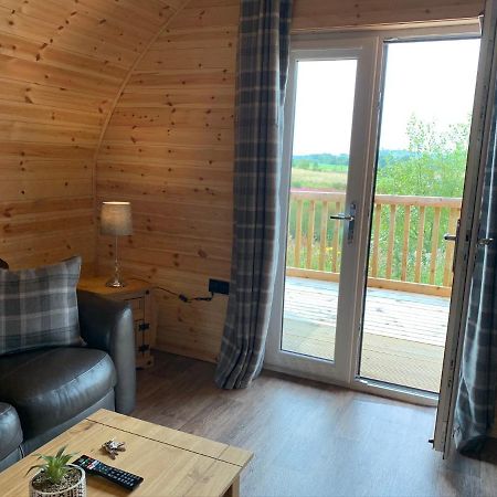 Pond View Pod 3 With Private Hot Tub -Fife - Loch Leven - Lomond Hills Villa Kelty Exterior photo